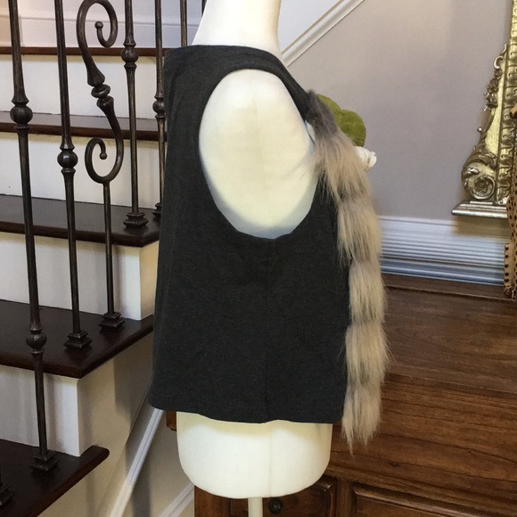 LOGO faux fur vest - Picture 4 of 10
